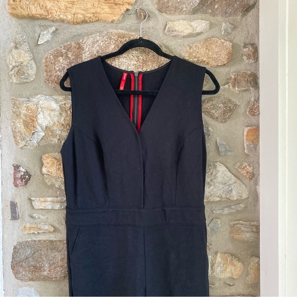 SPANX Sleeveless The Perfect Jumpsuit Classic Black MSRP $228 Womens Large - Picture 10 of 16